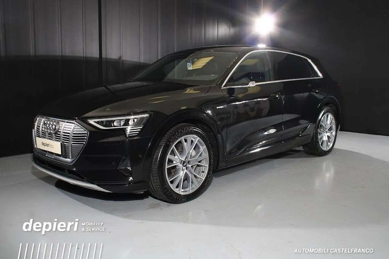 Photo 1 : Audi E-tron 2020 Electric