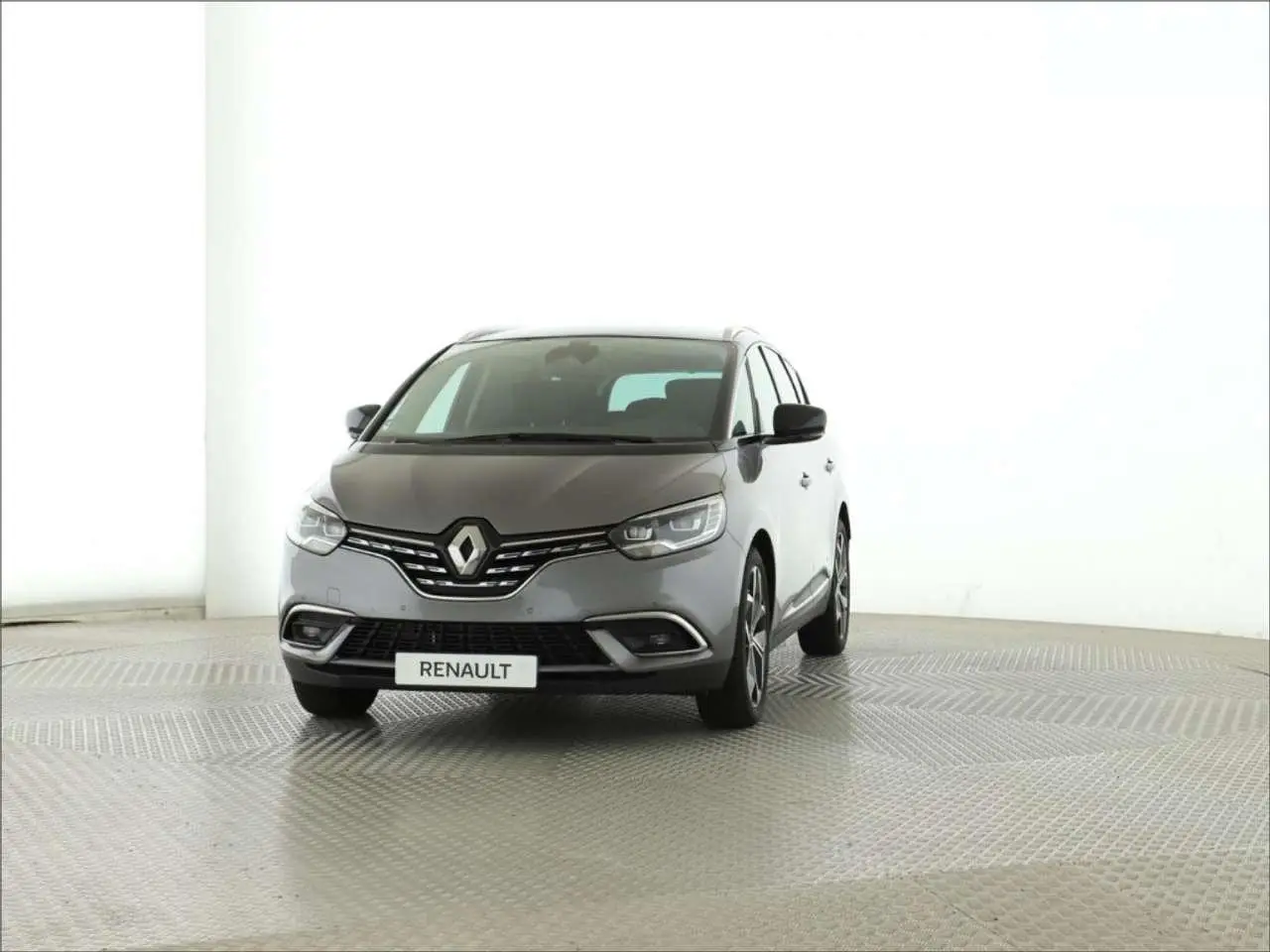 Photo 1 : Renault Grand Scenic 2023 Essence