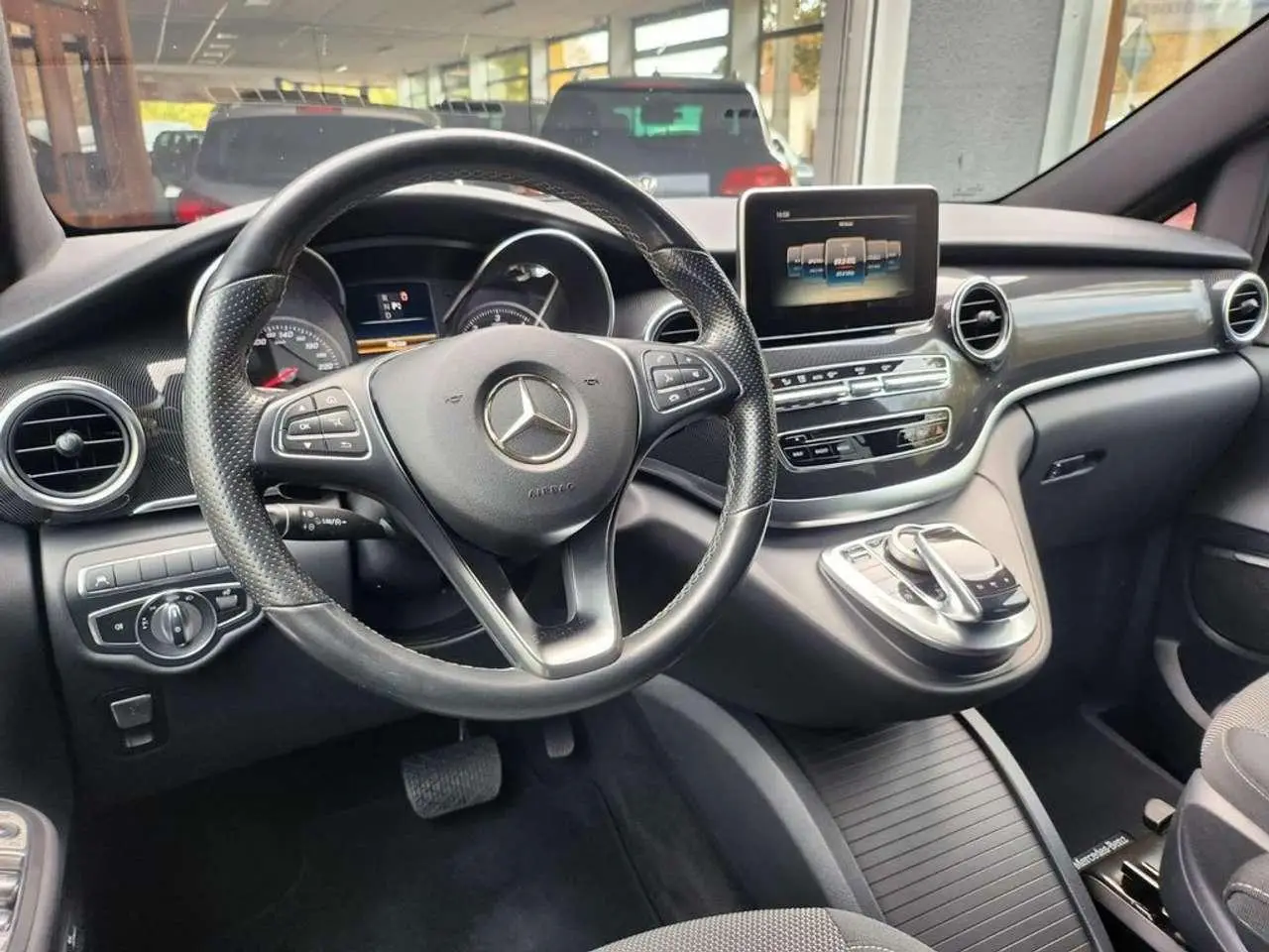 Photo 1 : Mercedes-benz Classe V 2018 Diesel