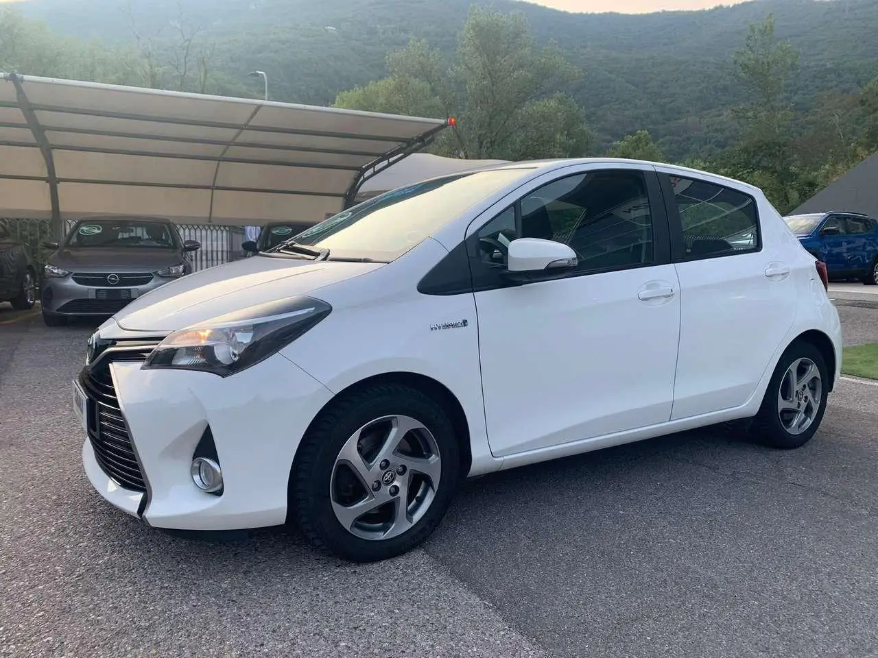 Photo 1 : Toyota Yaris 2017 Hybride