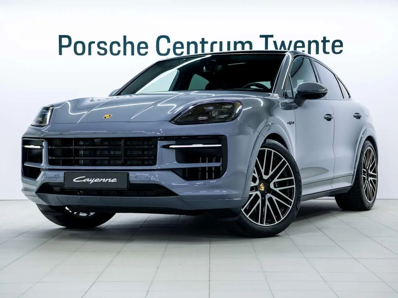 Photo 1 : Porsche Cayenne 2024 Hybrid