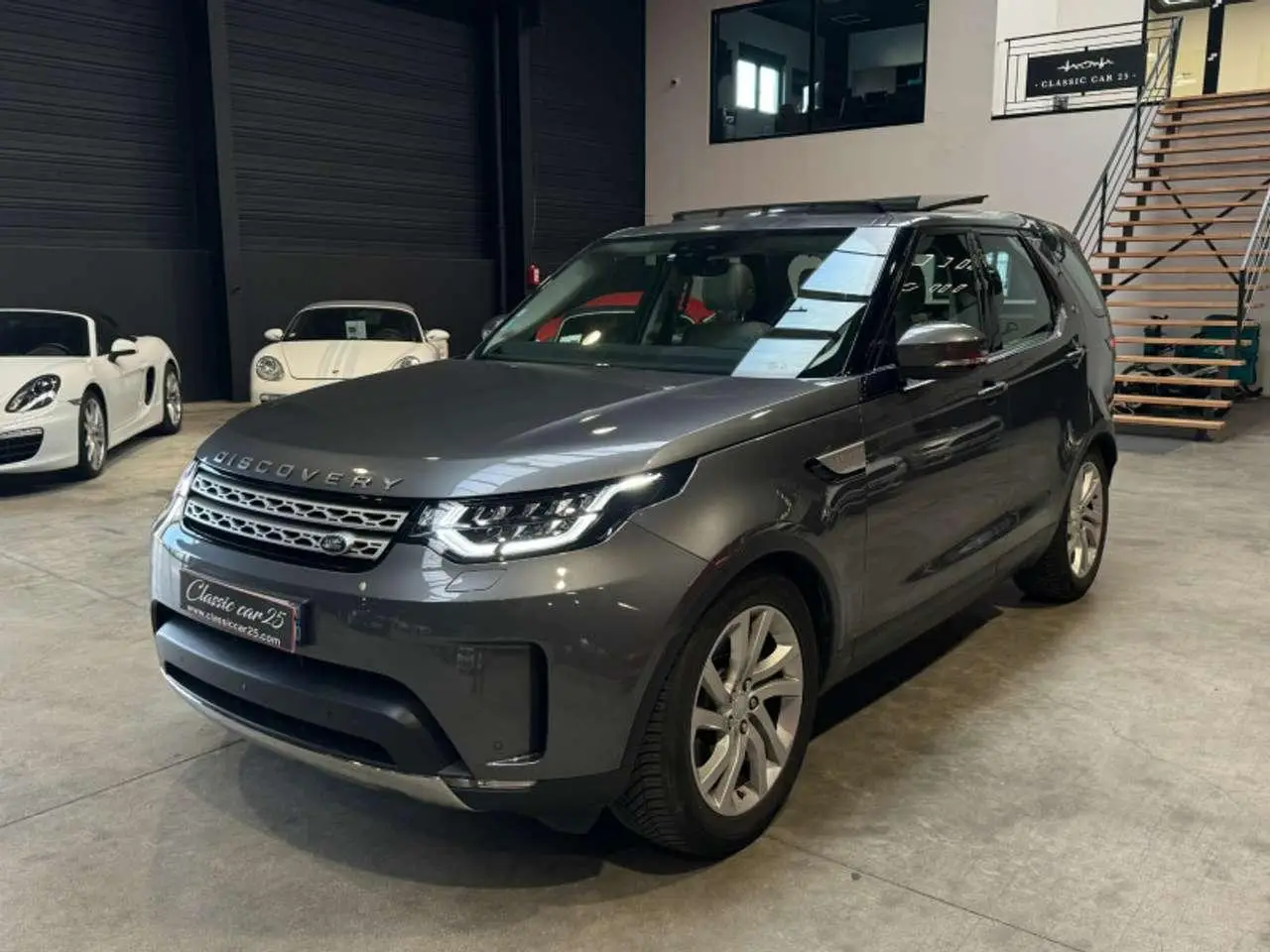 Photo 1 : Land Rover Discovery 2017 Diesel