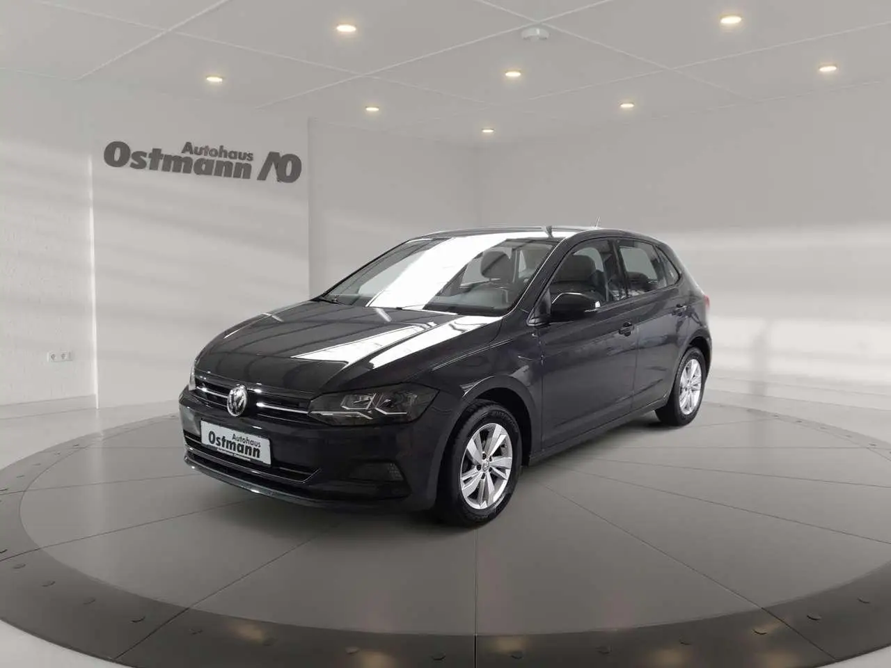 Photo 1 : Volkswagen Polo 2020 Petrol