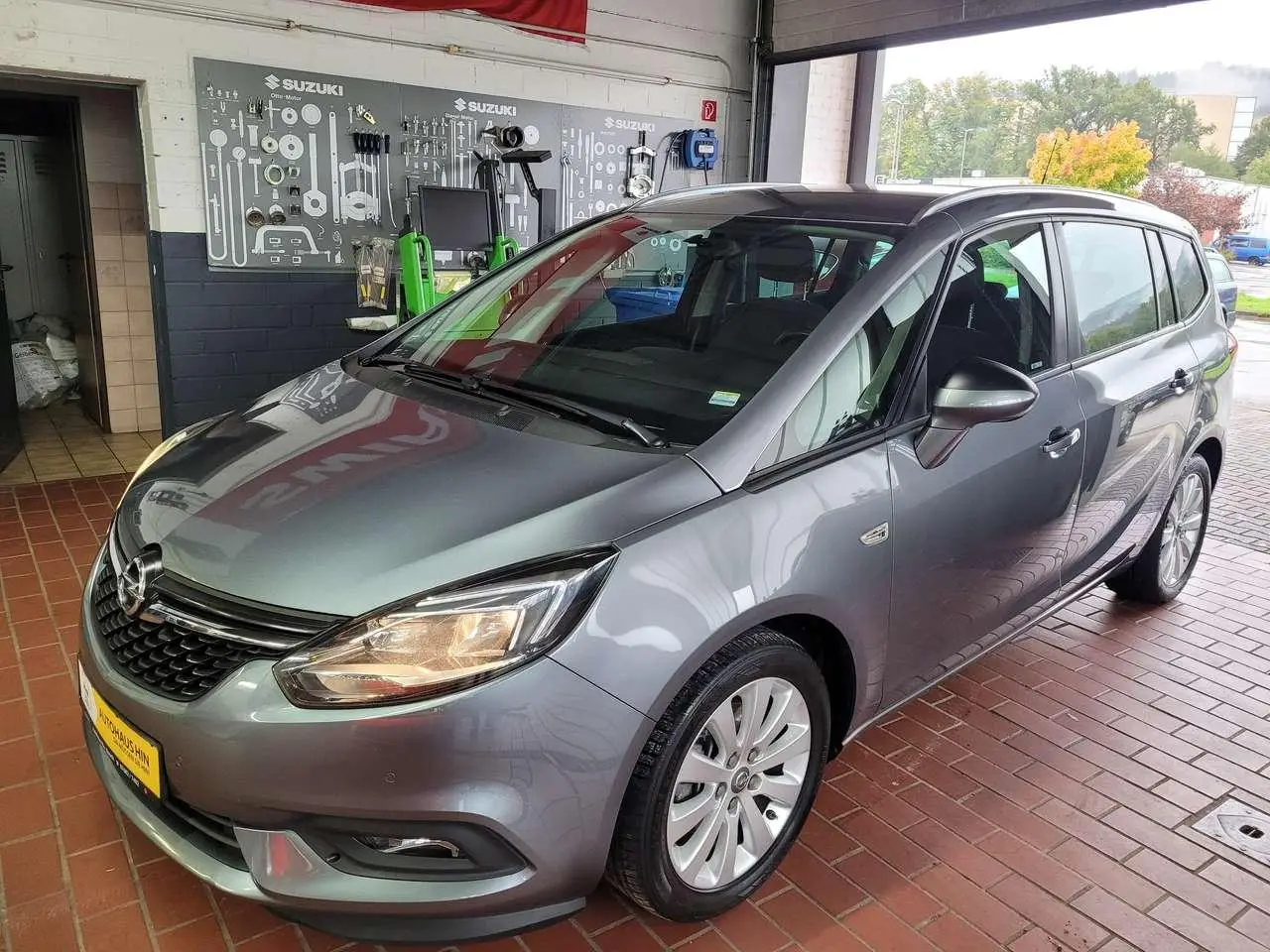 Photo 1 : Opel Zafira 2018 Petrol