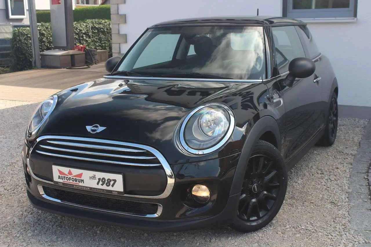 Photo 1 : Mini One 2015 Petrol