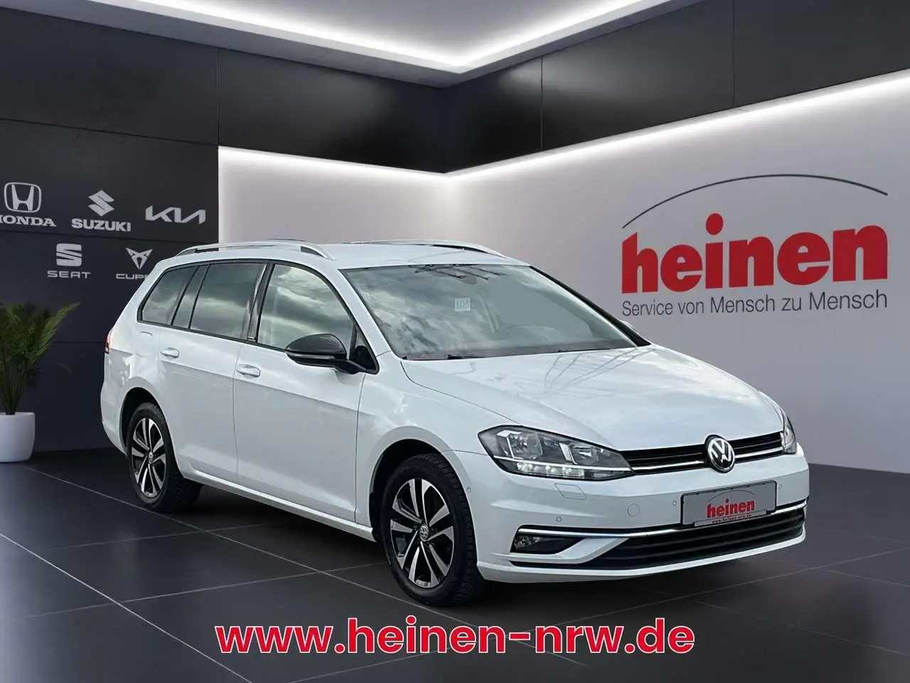 Photo 1 : Volkswagen Golf 2019 Petrol