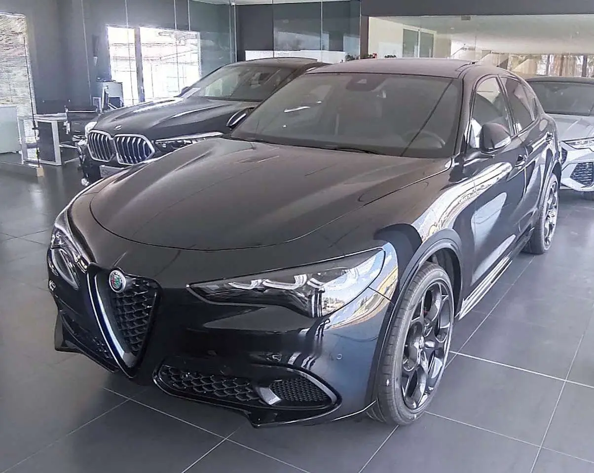 Photo 1 : Alfa Romeo Stelvio 2024 Diesel