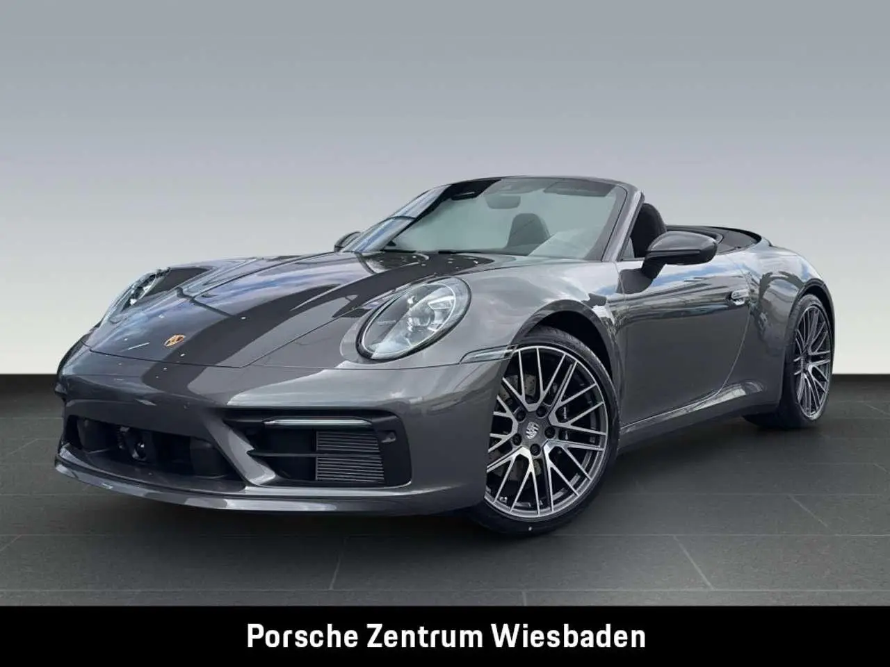 Photo 1 : Porsche 992 2024 Essence