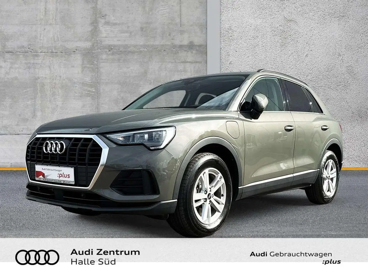 Photo 1 : Audi Q3 2021 Hybride