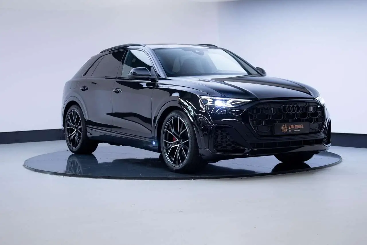 Photo 1 : Audi Q8 2024 Hybride