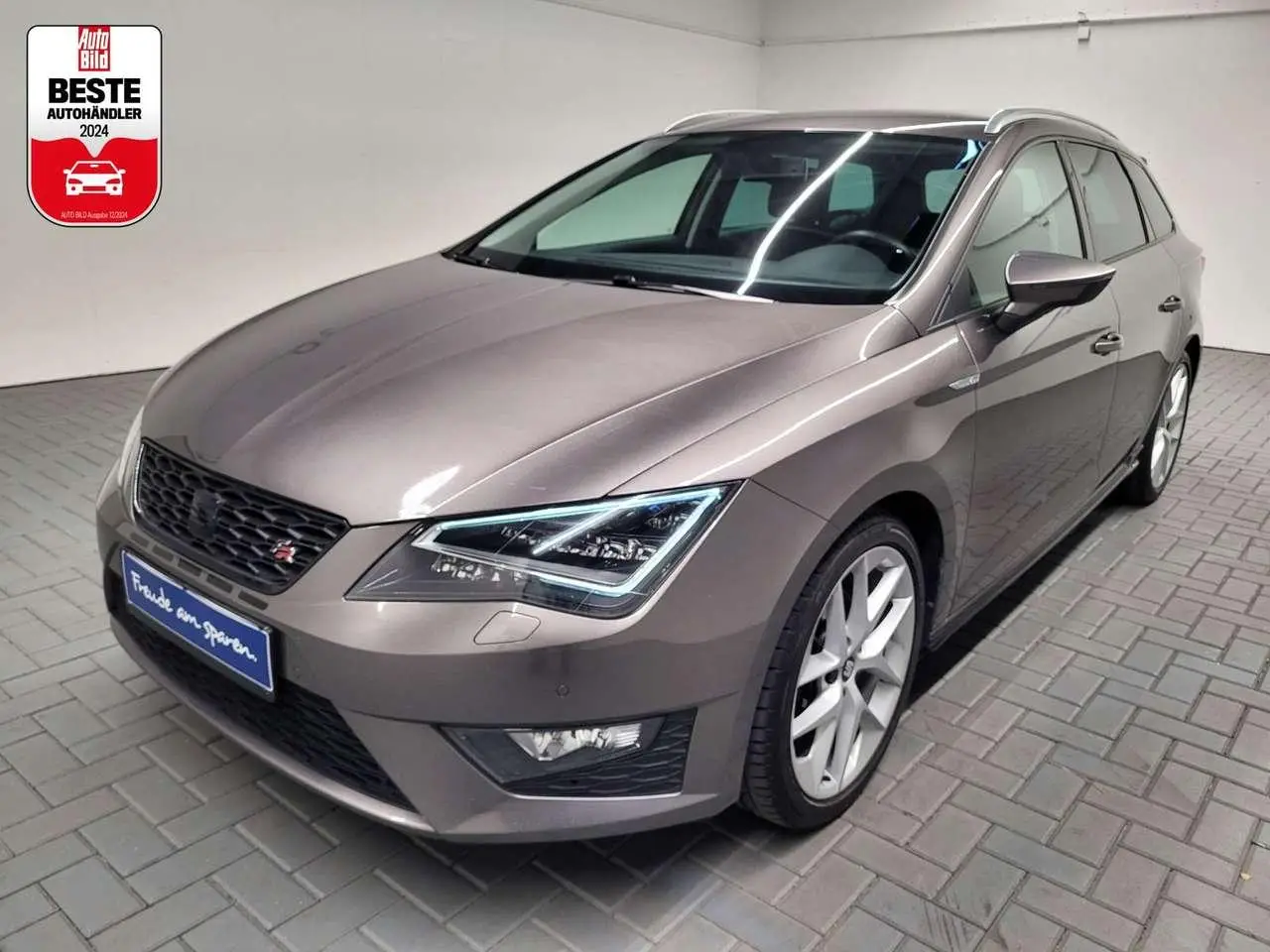 Photo 1 : Seat Leon 2015 Petrol