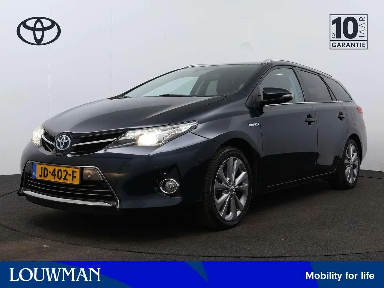 Photo 1 : Toyota Auris 2015 Hybride