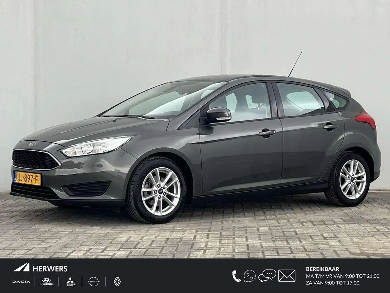 Photo 1 : Ford Focus 2016 Petrol