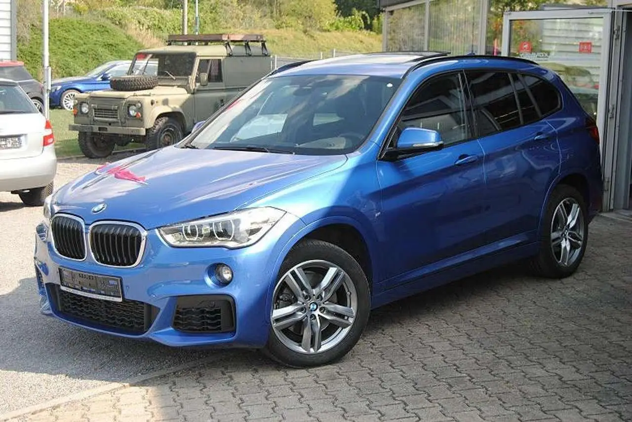 Photo 1 : Bmw X1 2017 Petrol