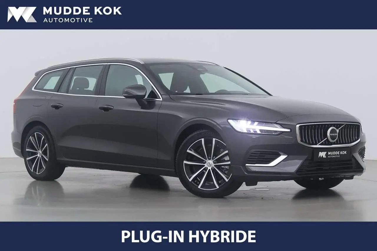 Photo 1 : Volvo V60 2024 Hybride