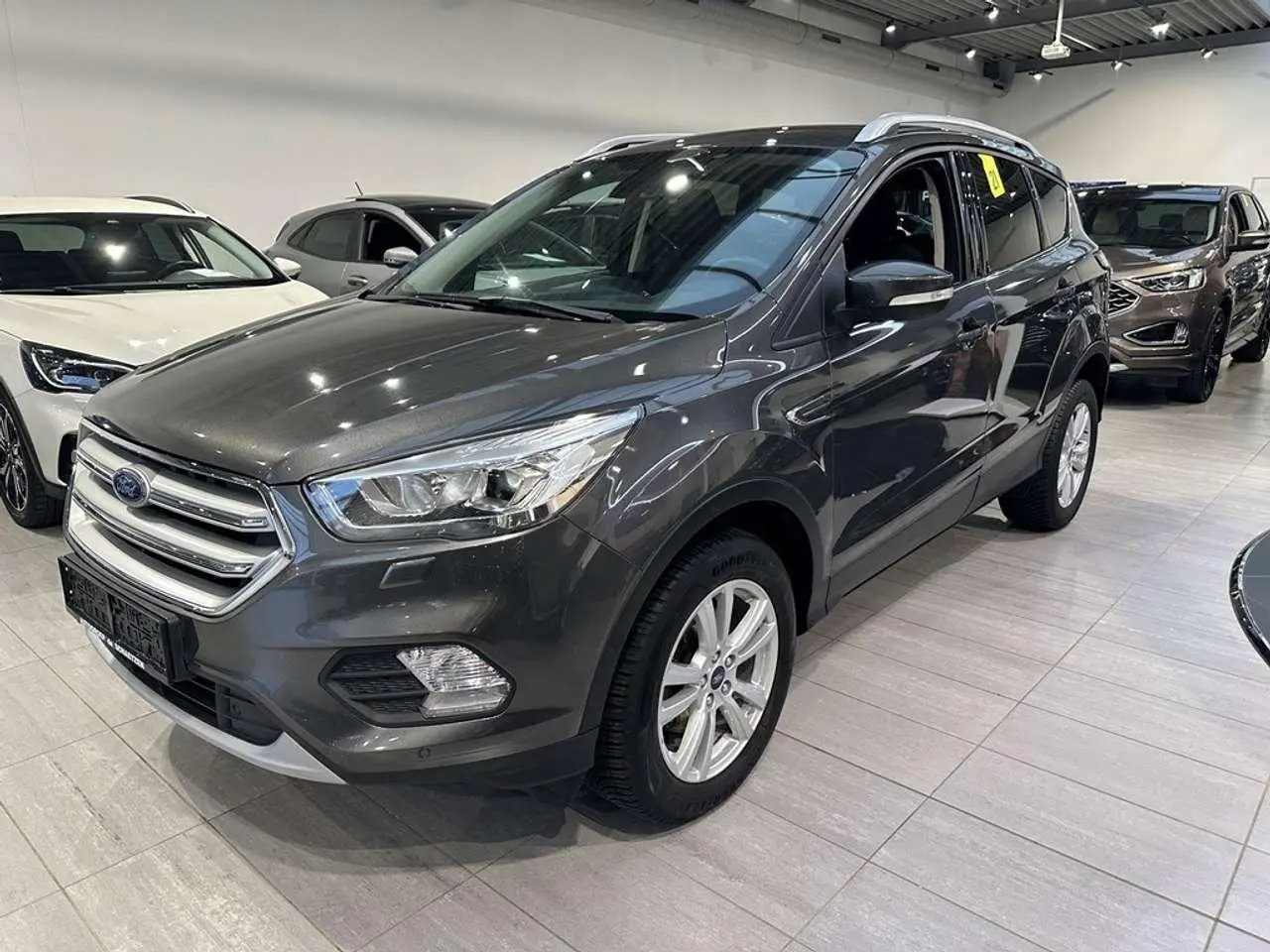 Photo 1 : Ford Kuga 2019 Petrol