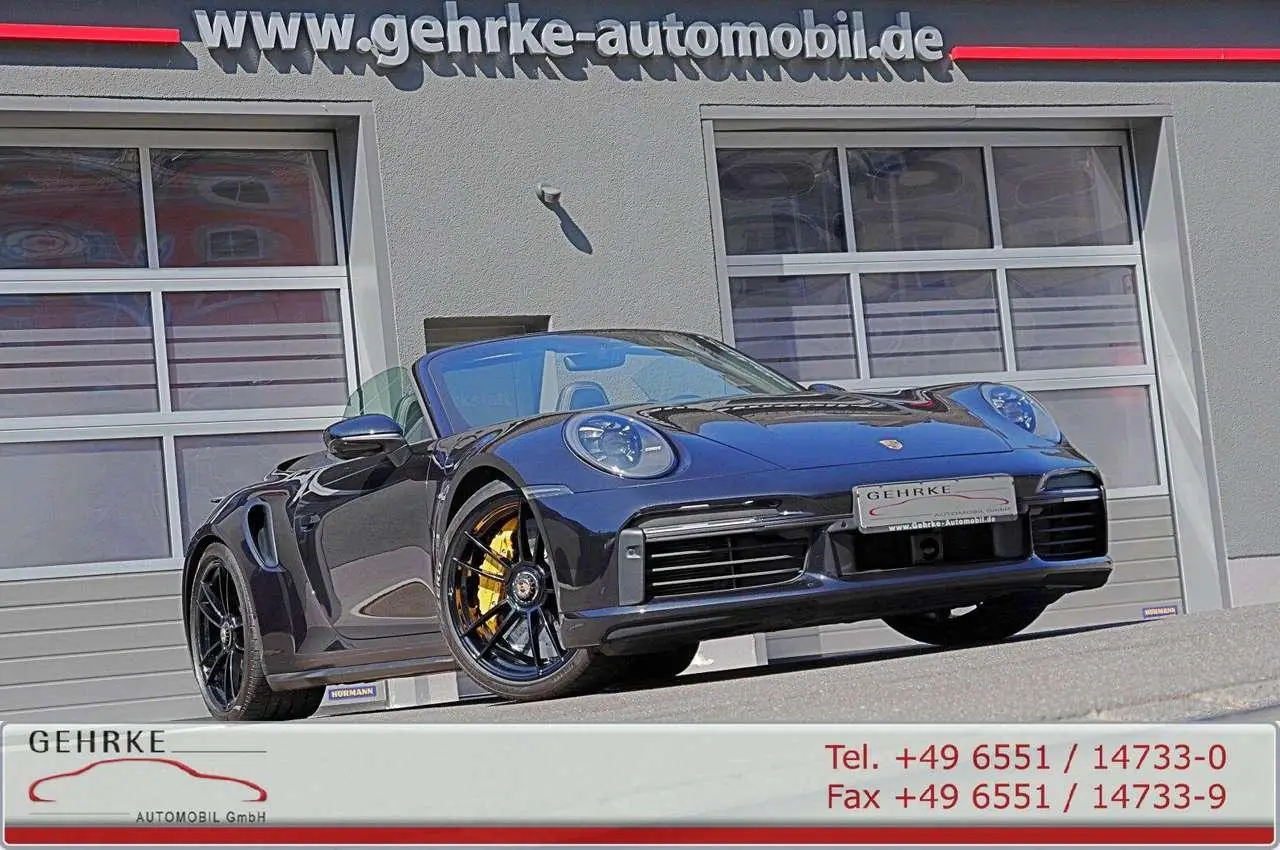 Photo 1 : Porsche 992 2020 Essence