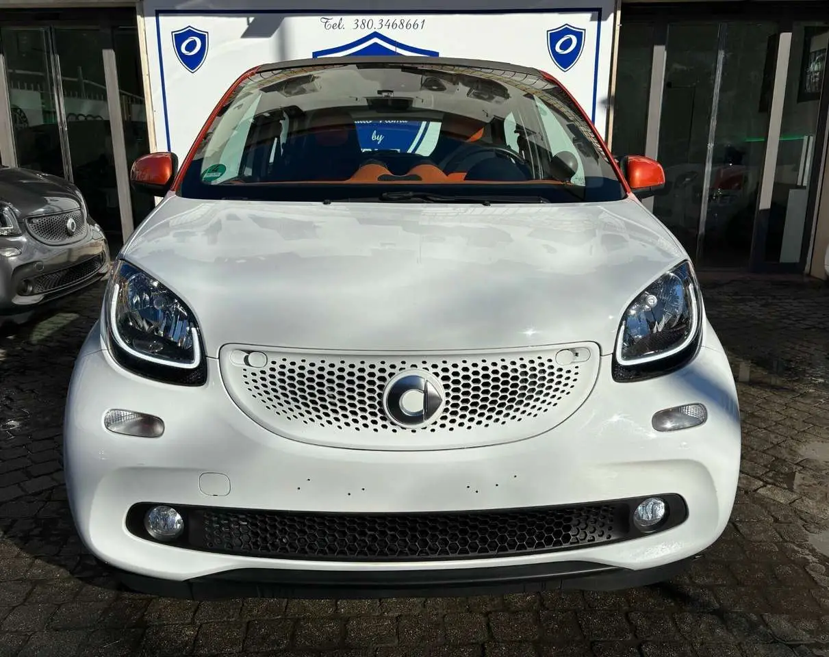 Photo 1 : Smart Forfour 2016 Petrol