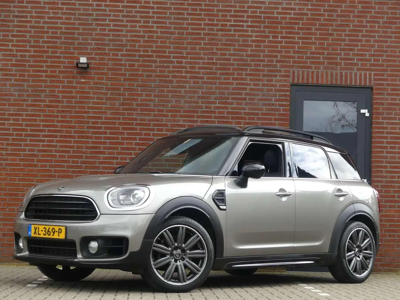 Photo 1 : Mini Cooper 2019 Petrol