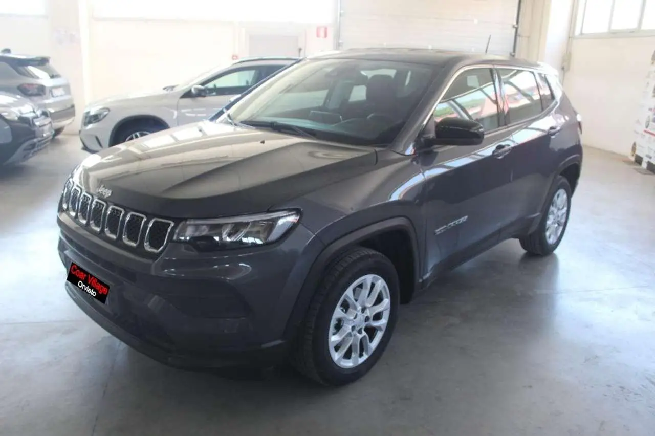 Photo 1 : Jeep Compass 2023 Hybrid