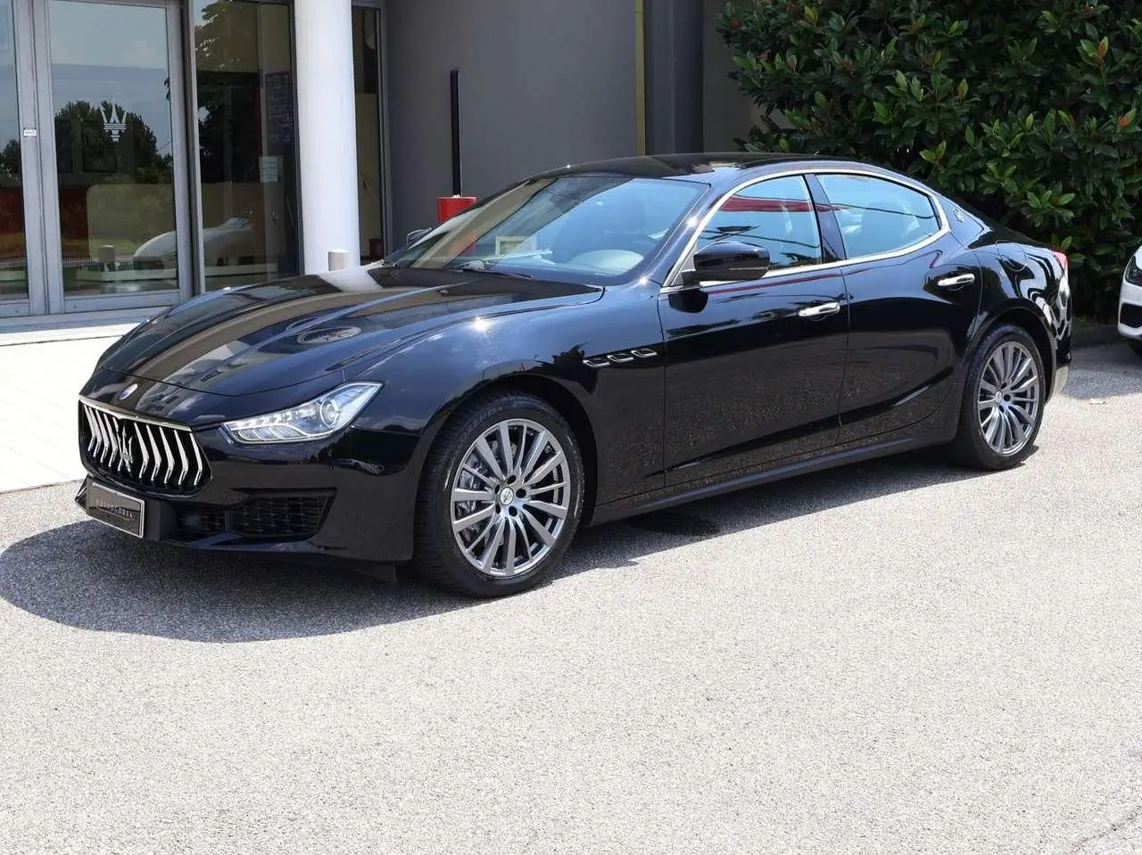 Photo 1 : Maserati Ghibli 2022 Petrol