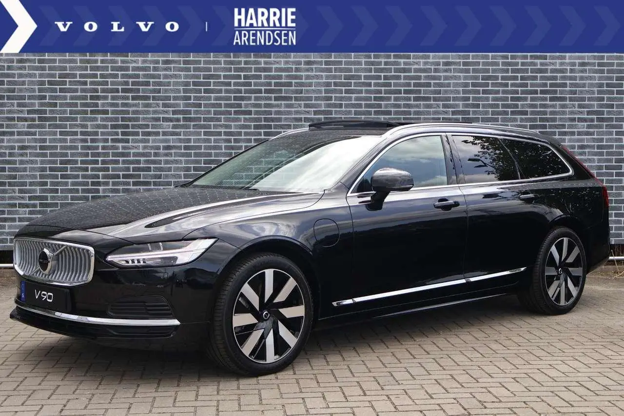 Photo 1 : Volvo V90 2024 Essence