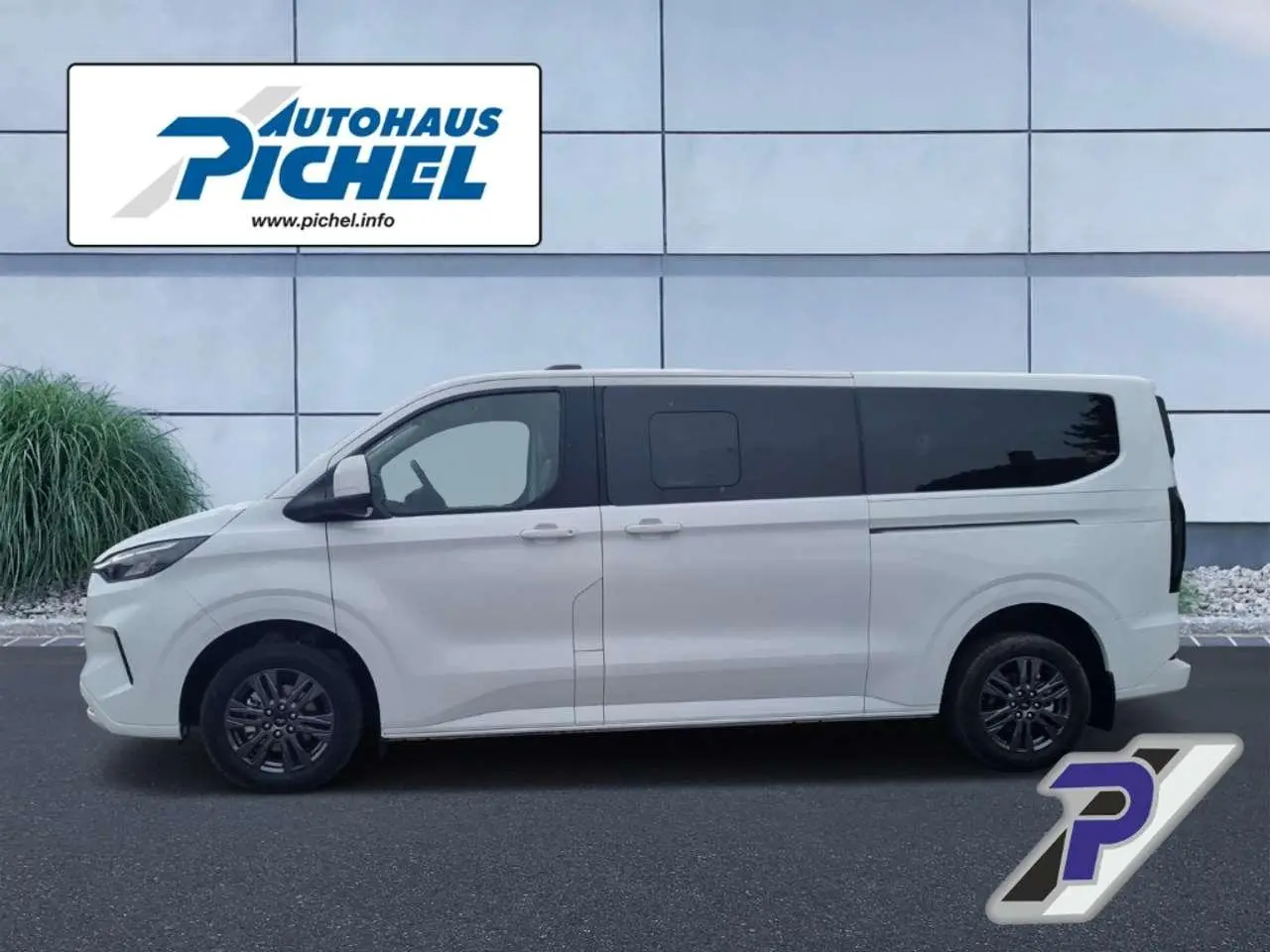 Photo 1 : Ford Tourneo 2024 Diesel