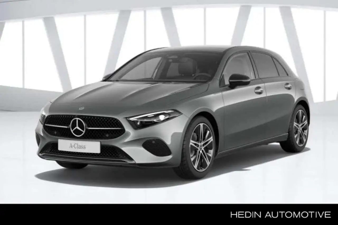 Photo 1 : Mercedes-benz Classe A 2024 Petrol