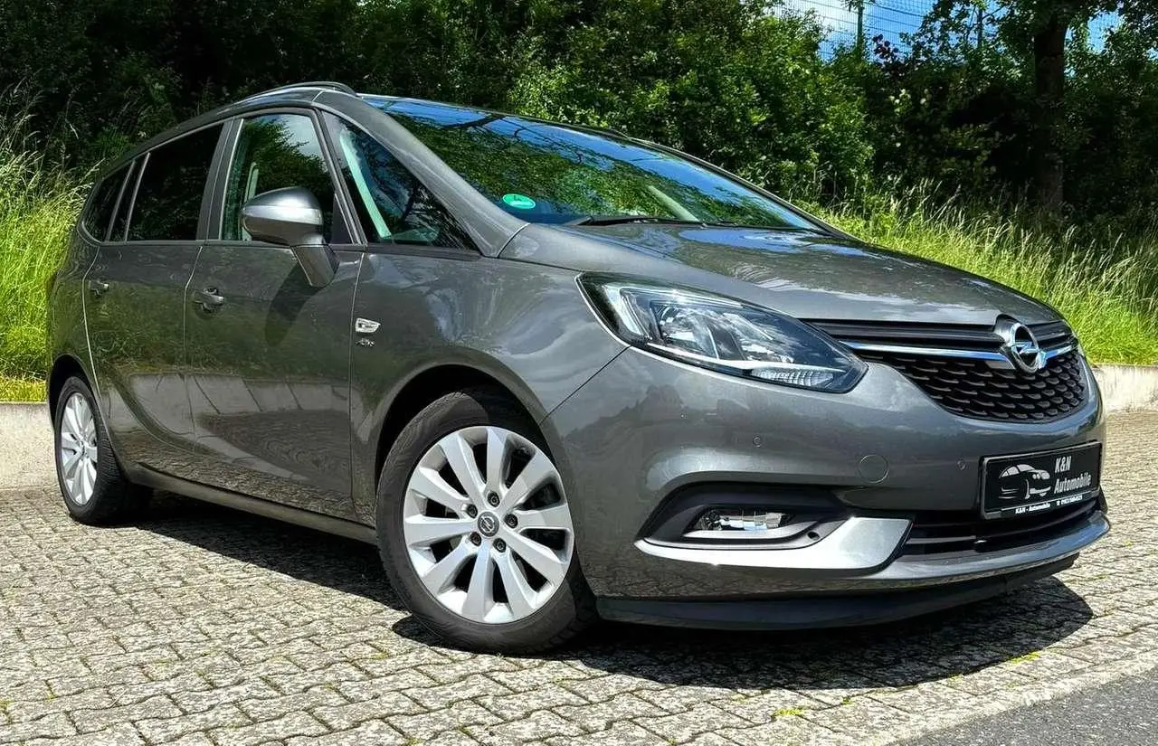 Photo 1 : Opel Zafira 2017 Diesel