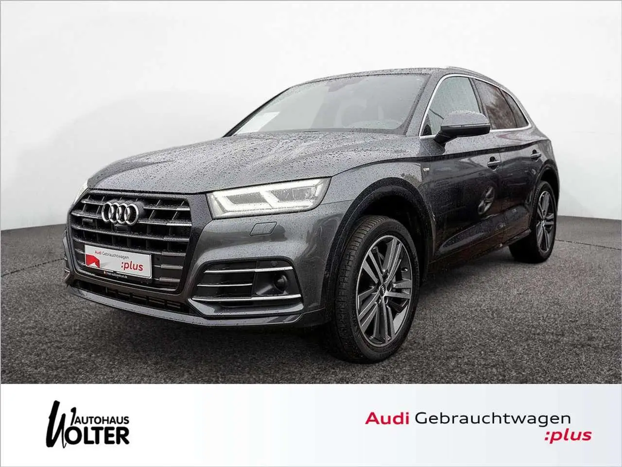 Photo 1 : Audi Q5 2020 Hybride