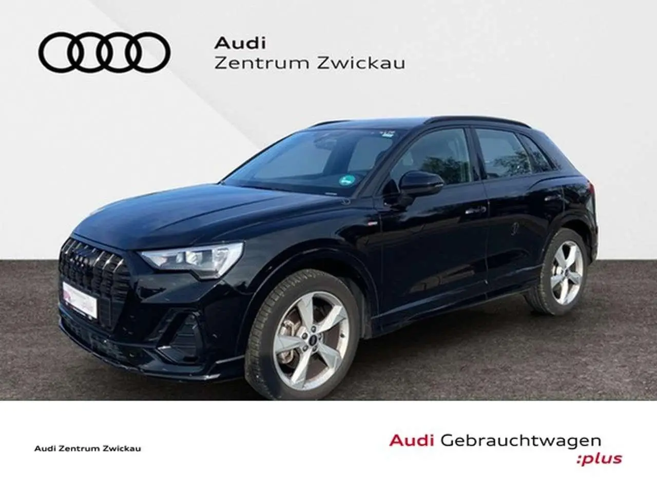 Photo 1 : Audi Q3 2024 Petrol