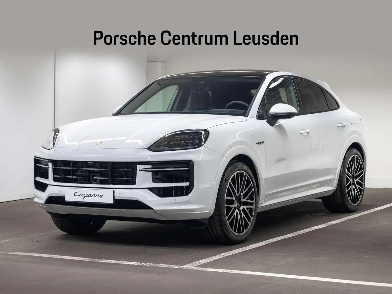 Photo 1 : Porsche Cayenne 2024 Hybrid