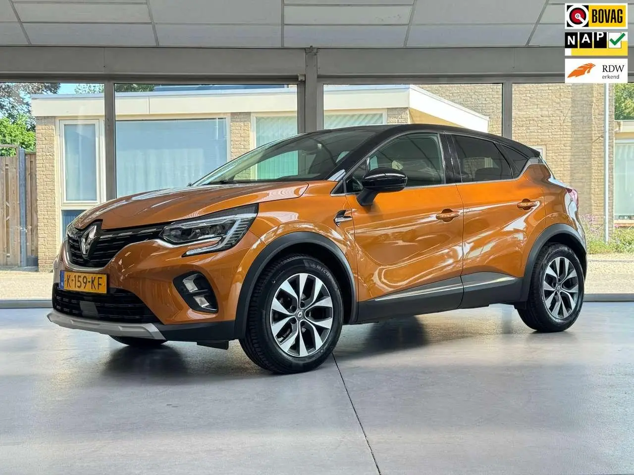 Photo 1 : Renault Captur 2021 Essence