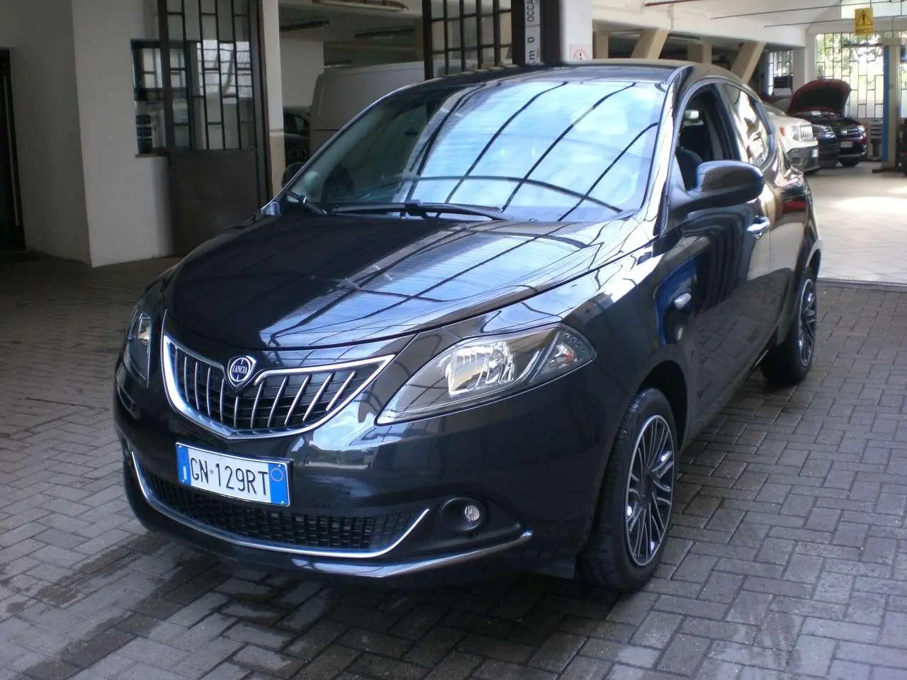 Photo 1 : Lancia Ypsilon 2023 Hybride