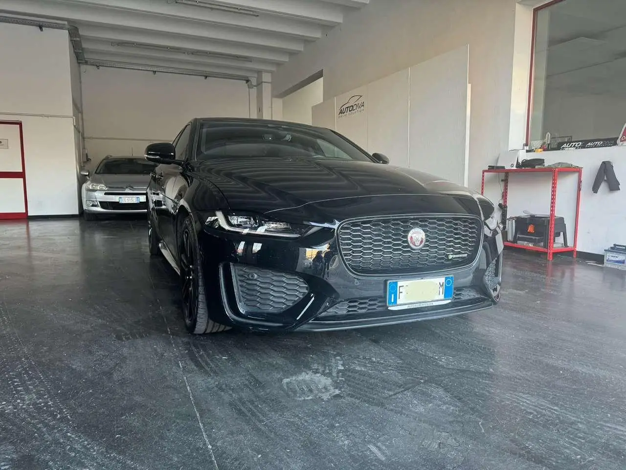 Photo 1 : Jaguar Xe 2019 Diesel