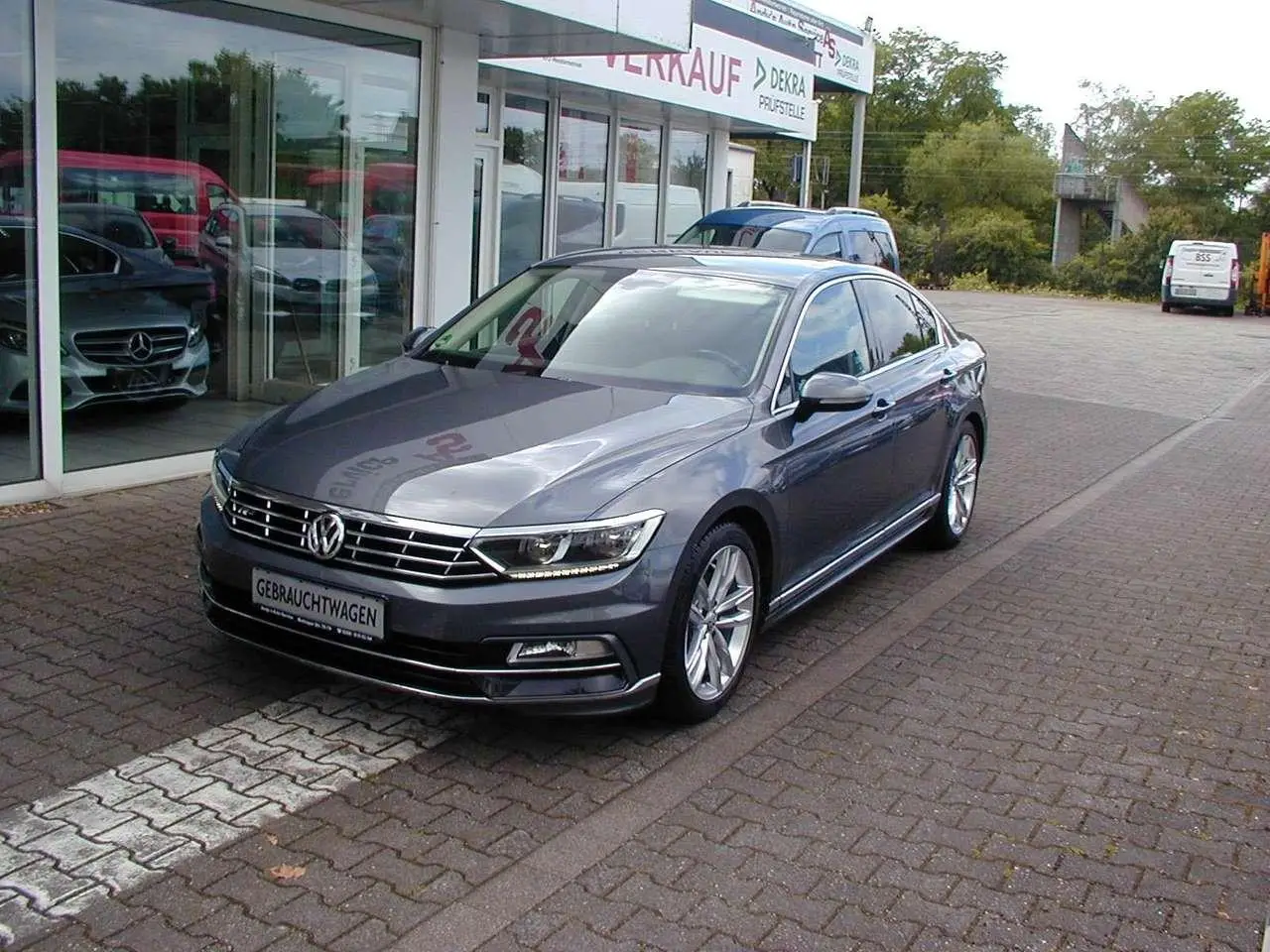 Photo 1 : Volkswagen Passat 2016 Essence