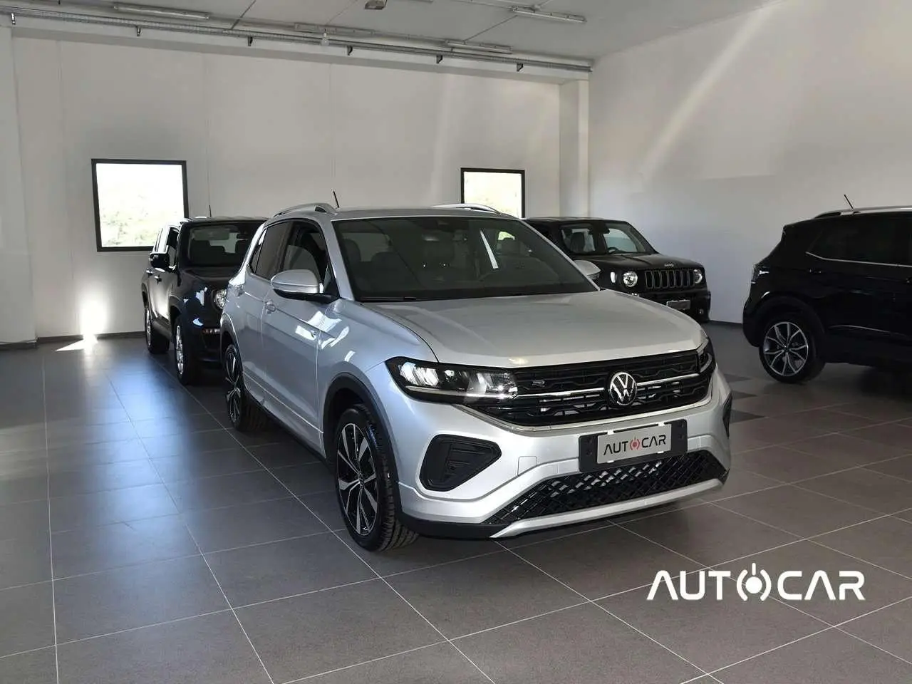 Photo 1 : Volkswagen T-cross 2024 Petrol