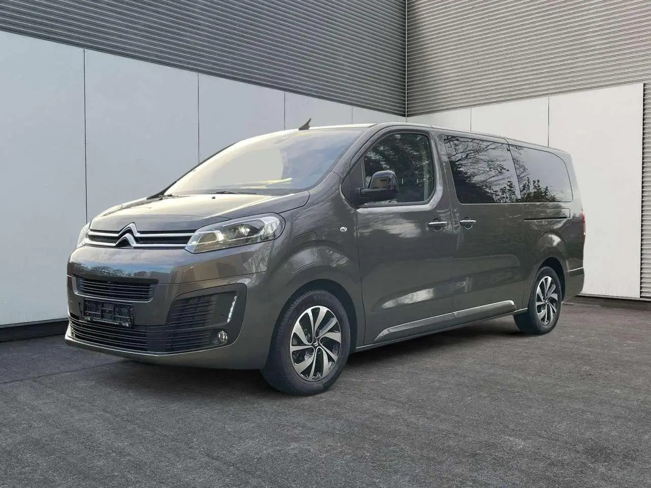 Photo 1 : Citroen Spacetourer 2024 Électrique