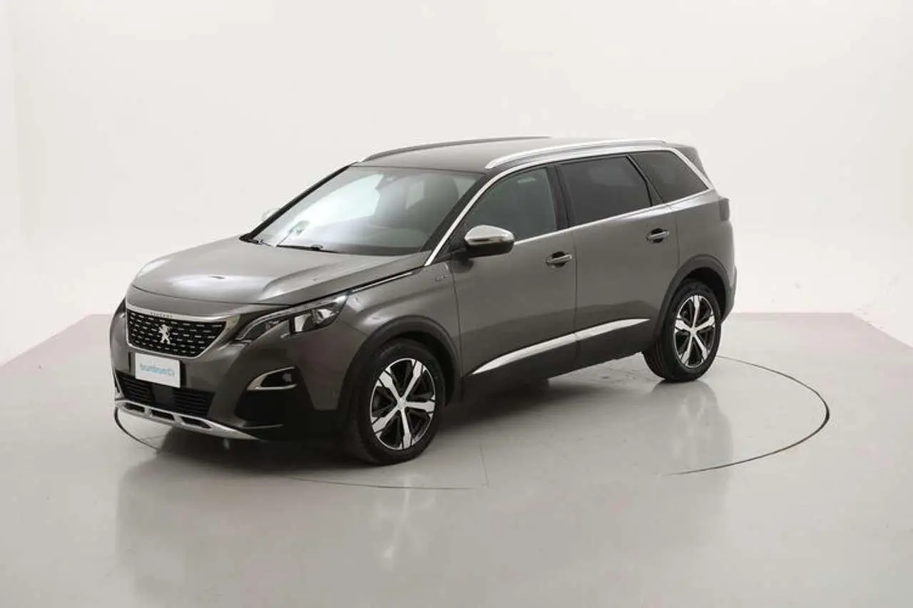 Photo 1 : Peugeot 5008 2019 Diesel