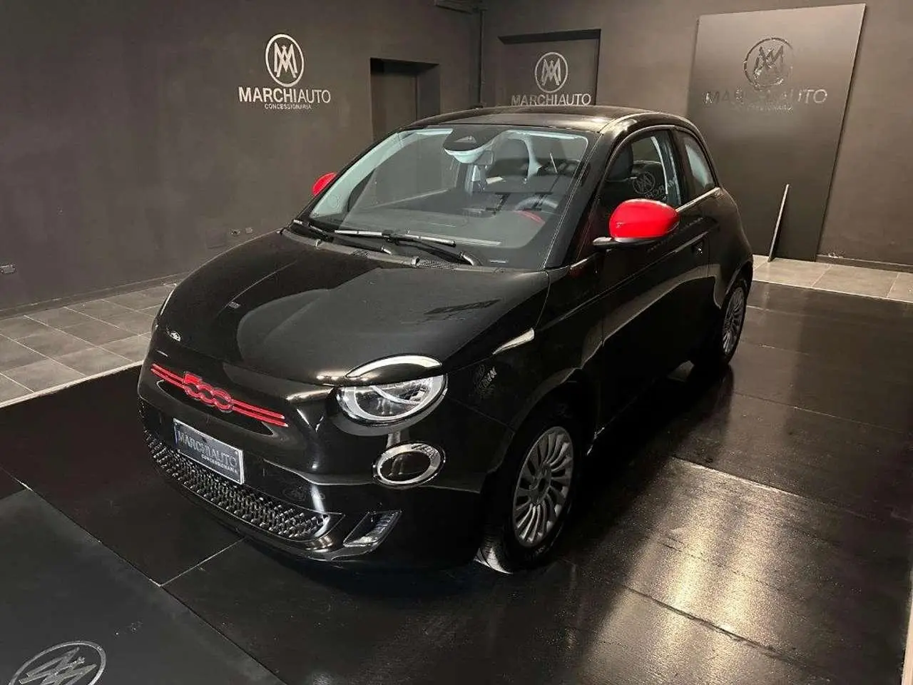 Photo 1 : Fiat 500 2024 Électrique