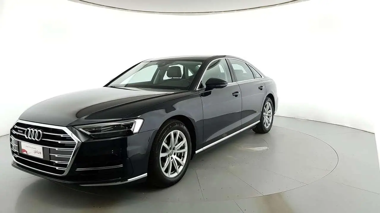 Photo 1 : Audi A8 2020 Hybride