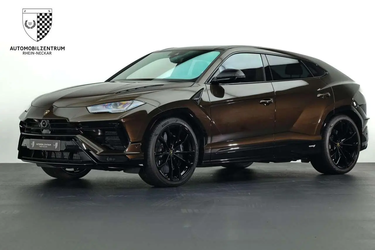 Photo 1 : Lamborghini Urus 2024 Petrol