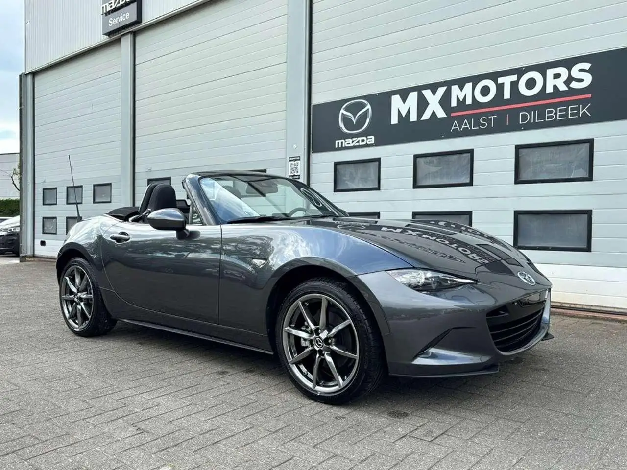 Photo 1 : Mazda Mx-5 2023 Essence