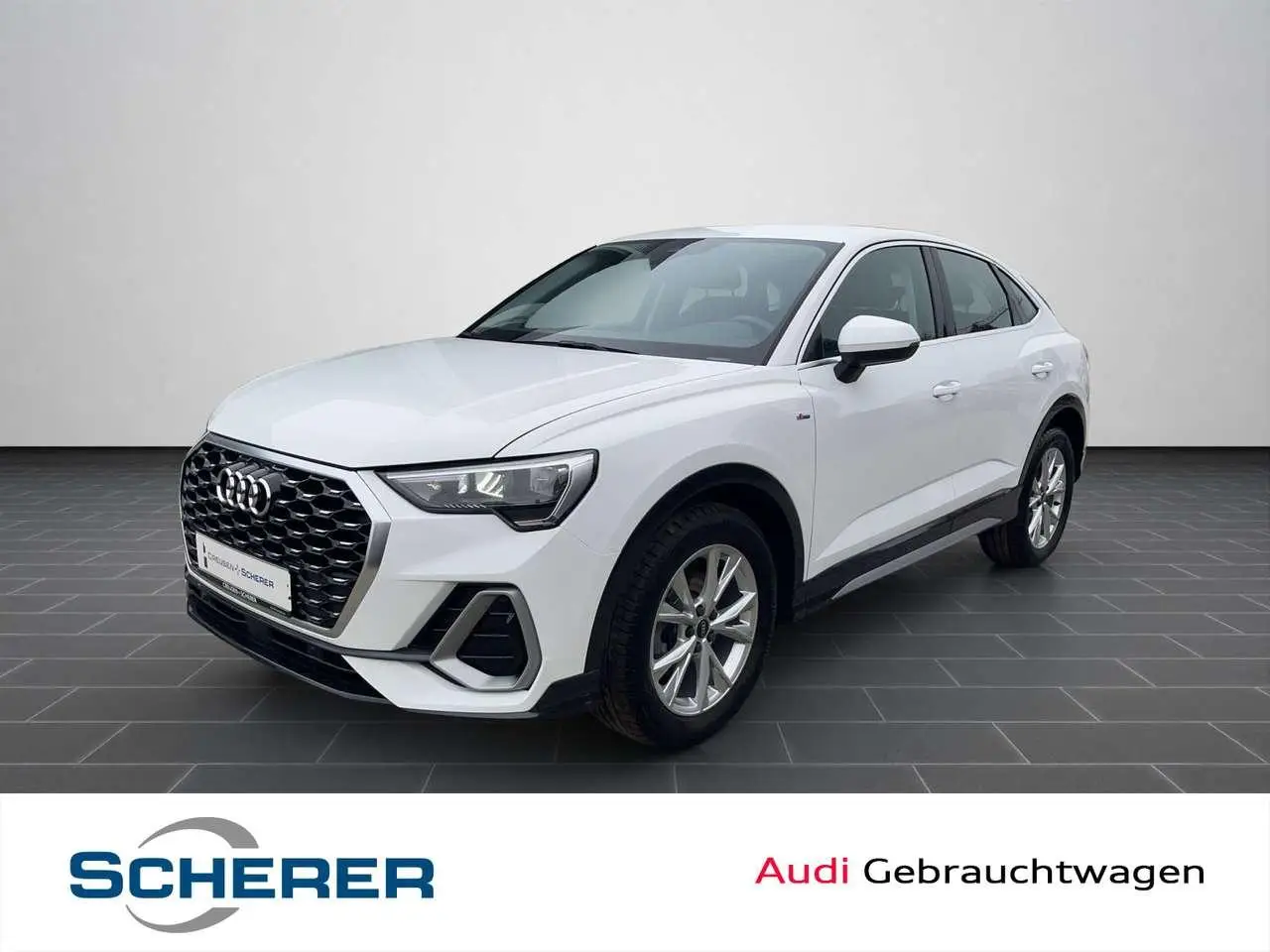 Photo 1 : Audi Q3 2021 Diesel