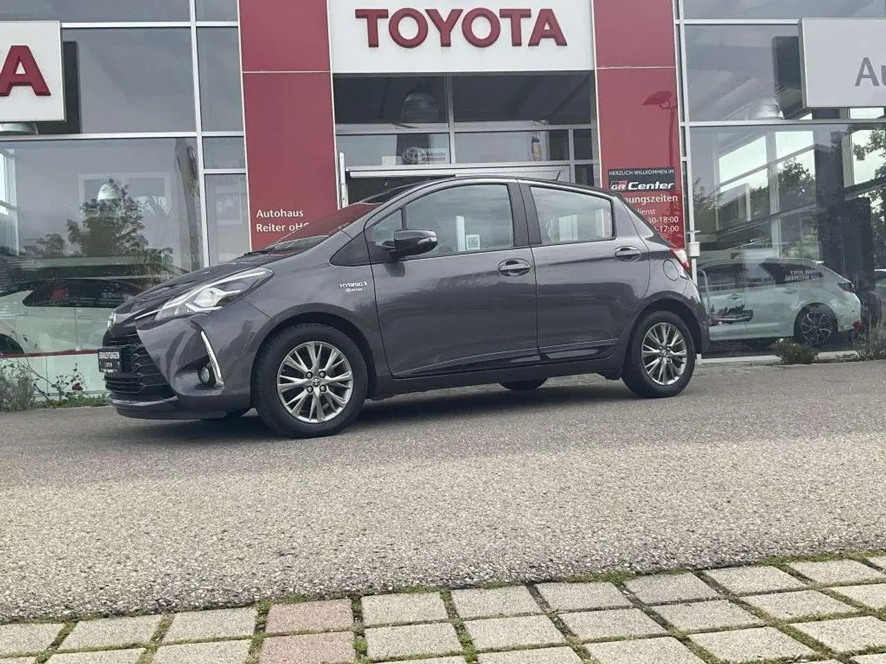 Photo 1 : Toyota Yaris 2017 Hybride