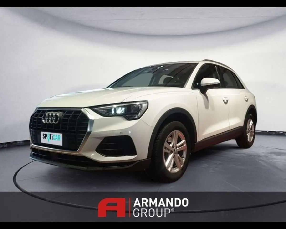 Photo 1 : Audi Q3 2019 Diesel