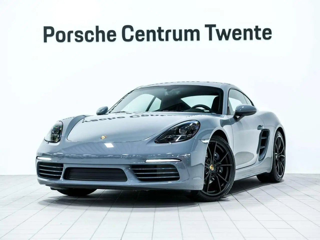 Photo 1 : Porsche 718 2023 Essence