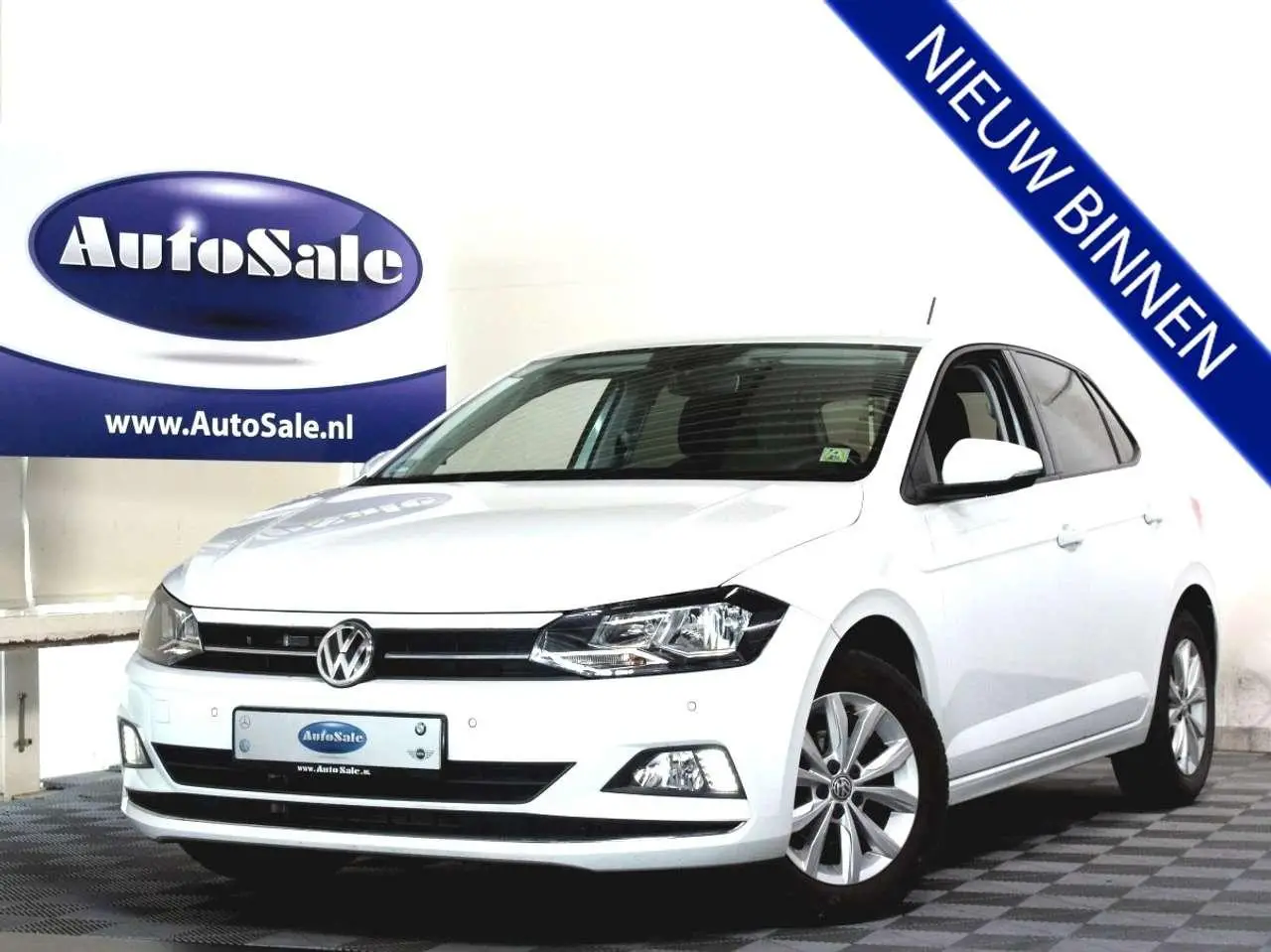 Photo 1 : Volkswagen Polo 2018 Petrol