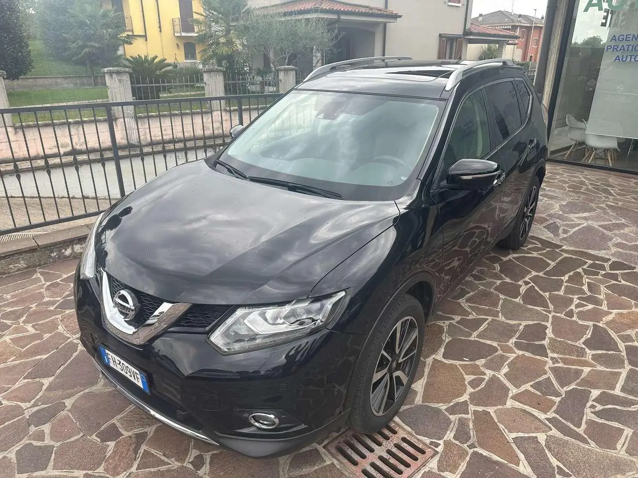 Photo 1 : Nissan X-trail 2017 Diesel