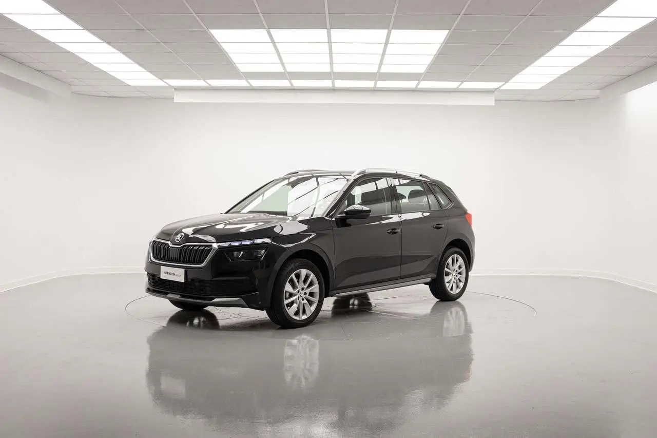 Photo 1 : Skoda Kamiq 2022 Petrol